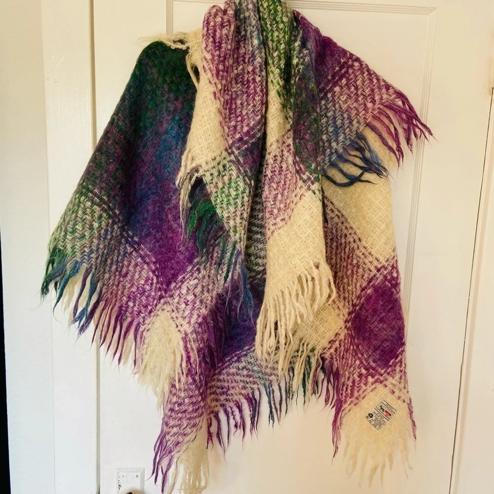 Avoca Handweavers  Wool Chunky Knit  Scarf Wrap